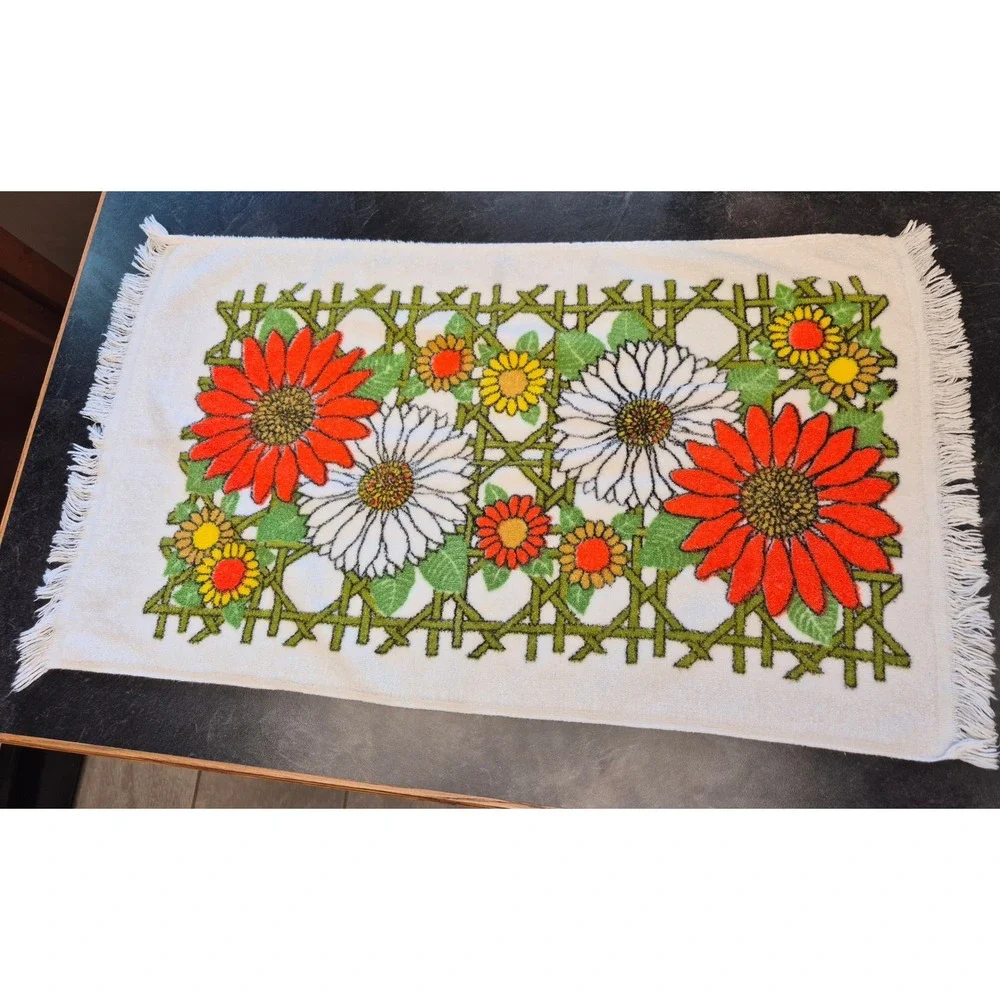 Vintage Floral Hand Towels Set of 2 Fringe Retro Daisy Orange MCM Bathroom Decor